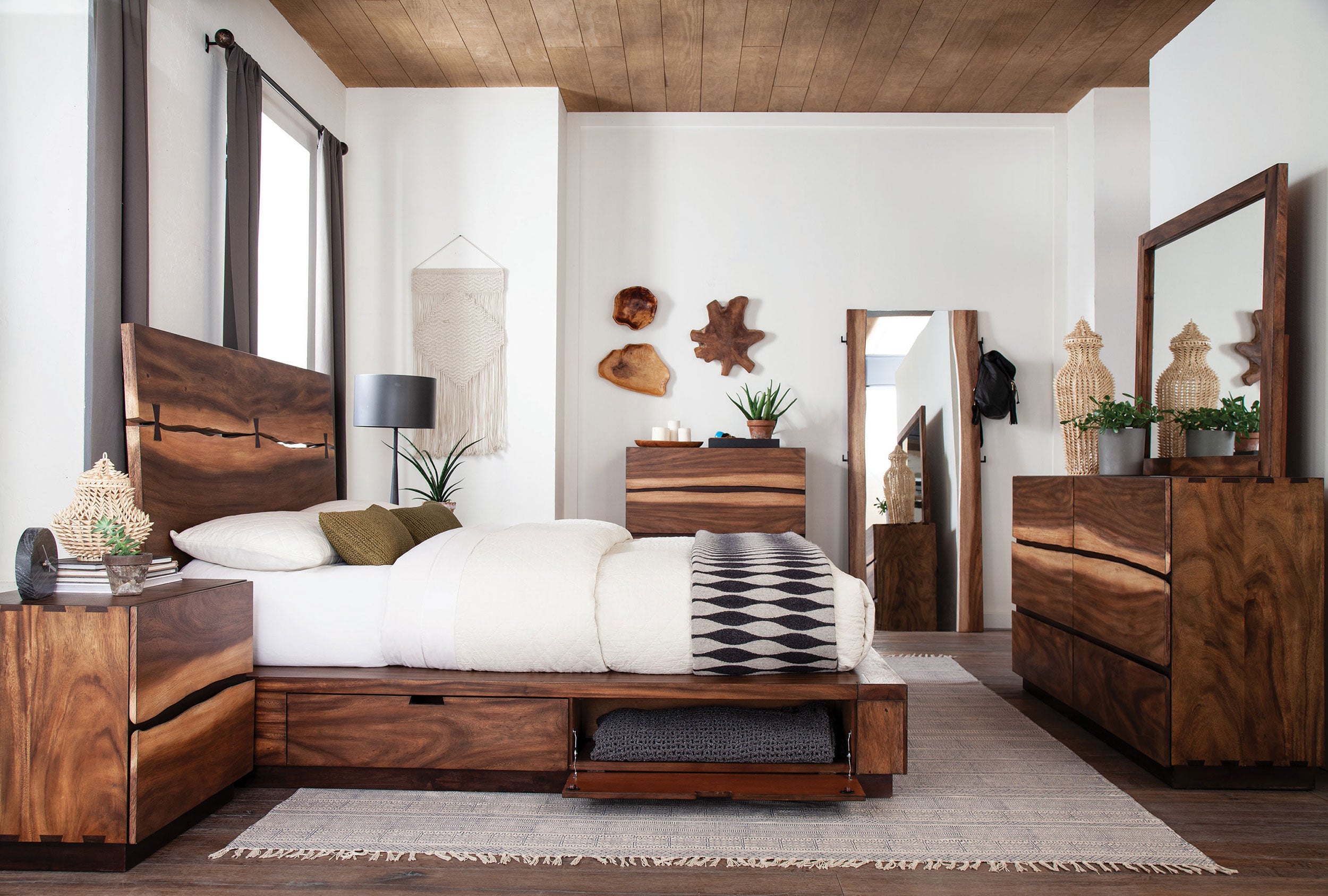Winslow Bedroom Suite