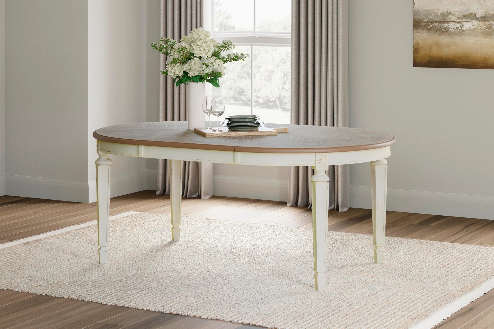 Realyn Dining Set