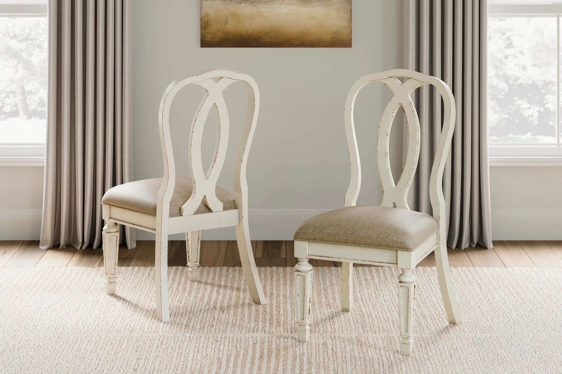 Realyn Dining Set