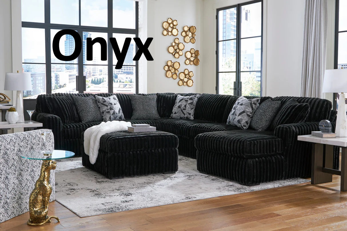 Midnight Madness 4 Piece Sectional (AL)